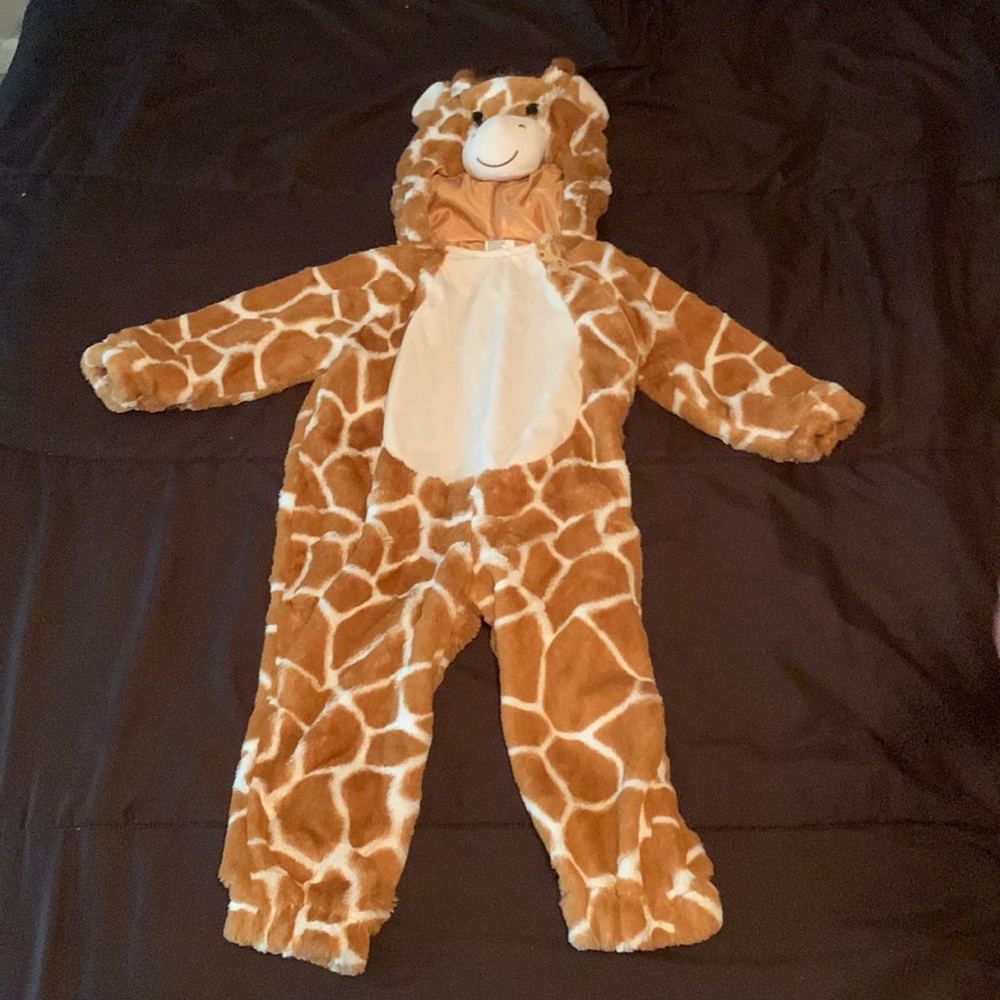 Giraffe costume